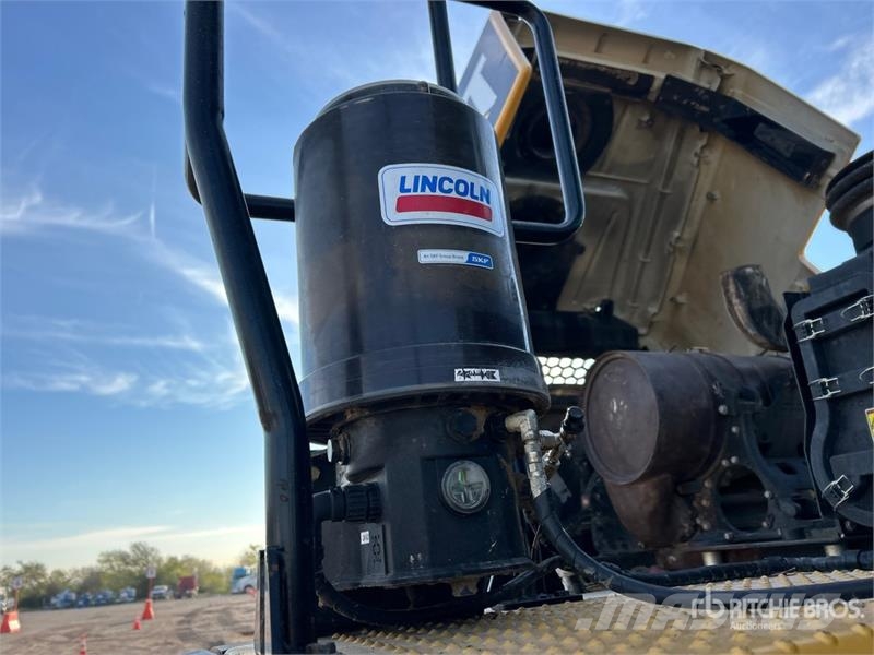 CAT 966K Wheel Loader Kolesni nakladalci