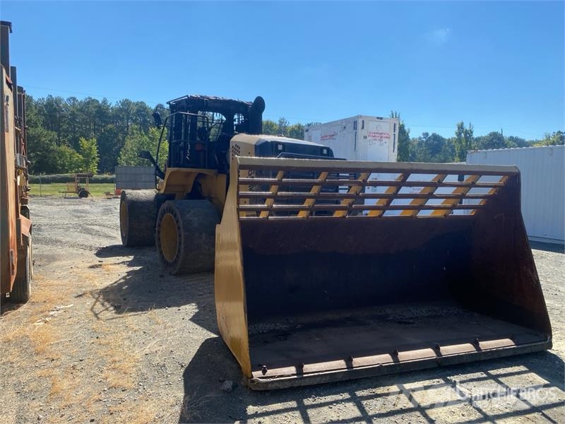 CAT 966M Wheel Loader (Inoperable) Chargeuse sur pneus