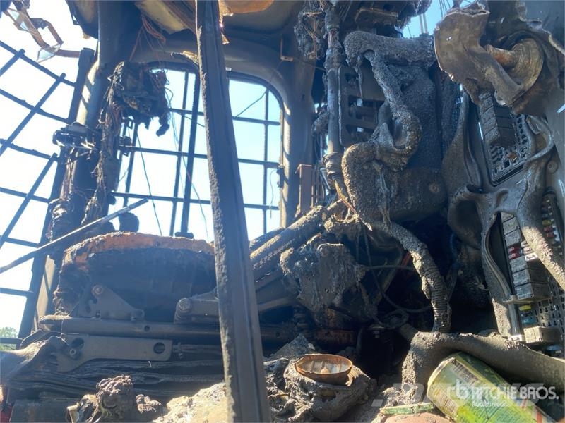 CAT 966M Wheel Loader (Inoperable) Chargeuse sur pneus