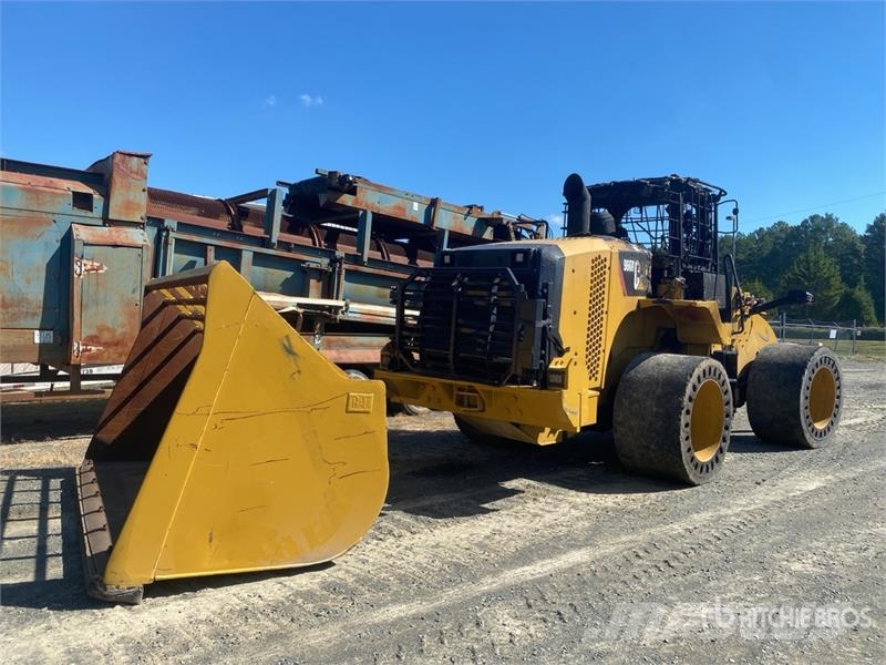 CAT 966M Wheel Loader (Inoperable) Chargeuse sur pneus