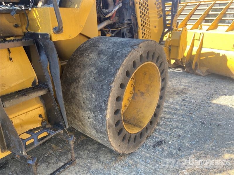 CAT 966M Wheel Loader (Inoperable) Chargeuse sur pneus
