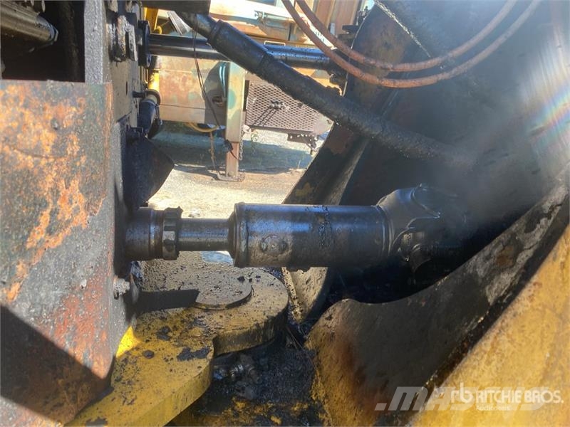 CAT 966M Wheel Loader (Inoperable) Chargeuse sur pneus