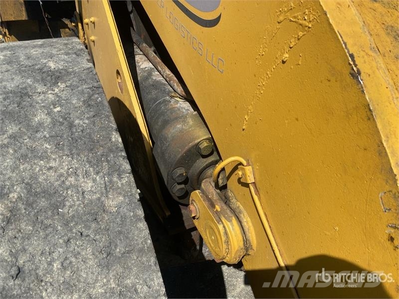 CAT 966M Wheel Loader (Inoperable) Chargeuse sur pneus