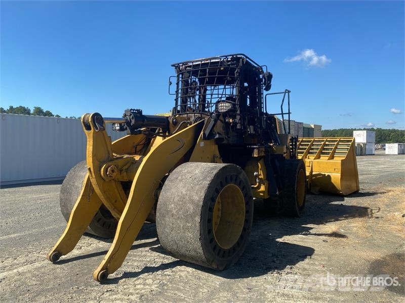 CAT 966M Wheel Loader (Inoperable) Chargeuse sur pneus