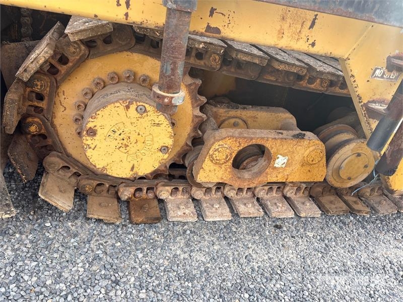 CAT AP-650B Aszfalt terítõ gépek