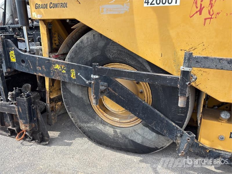 CAT AP1000F Wheel Asphalt Paver Strassenfertiger