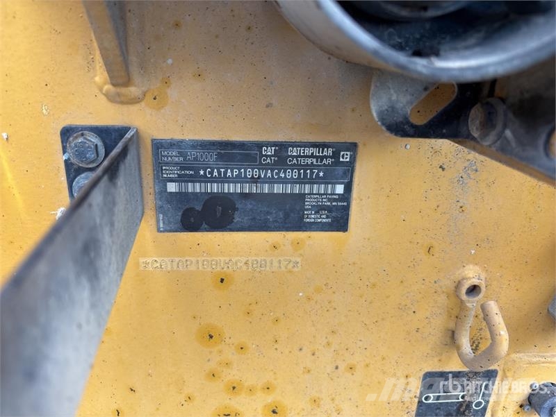 CAT AP1000F Wheel Asphalt Paver Strassenfertiger