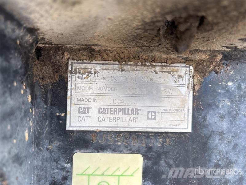 CAT AP1000F Wheel Asphalt Paver Strassenfertiger