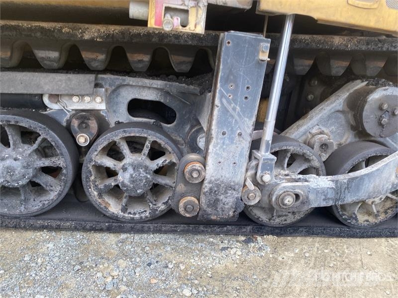 CAT AP655F Track Asphalt Paver معدات السفلتة