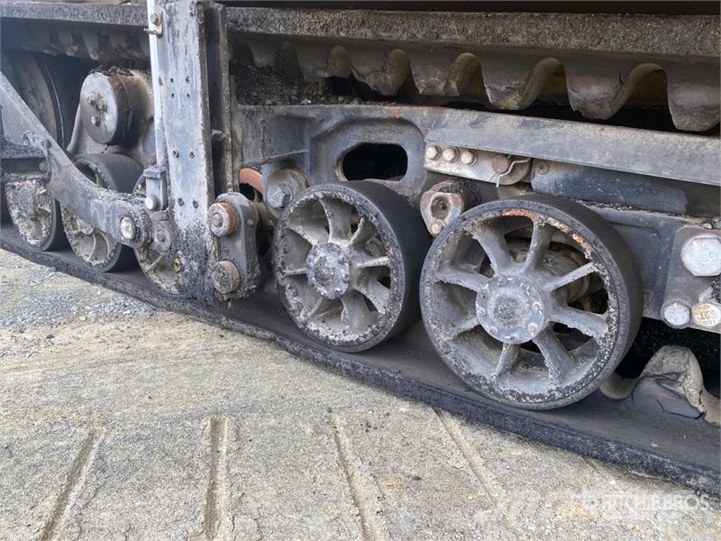 CAT AP655F Track Asphalt Paver معدات السفلتة