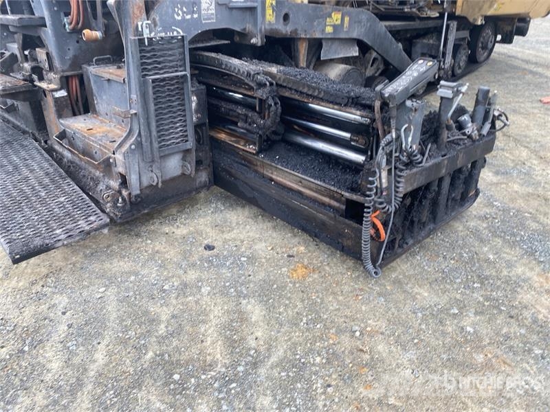 CAT AP655F Track Asphalt Paver معدات السفلتة