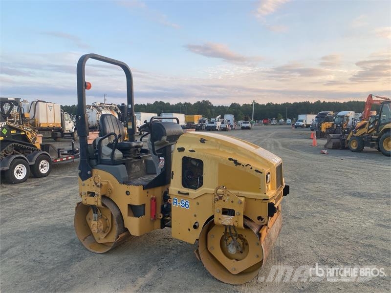 CAT CB2.7 Double Drum Roller Tandemwalzen