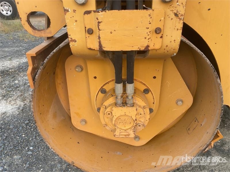 CAT CB2.7 Double Drum Roller Tandemwalzen