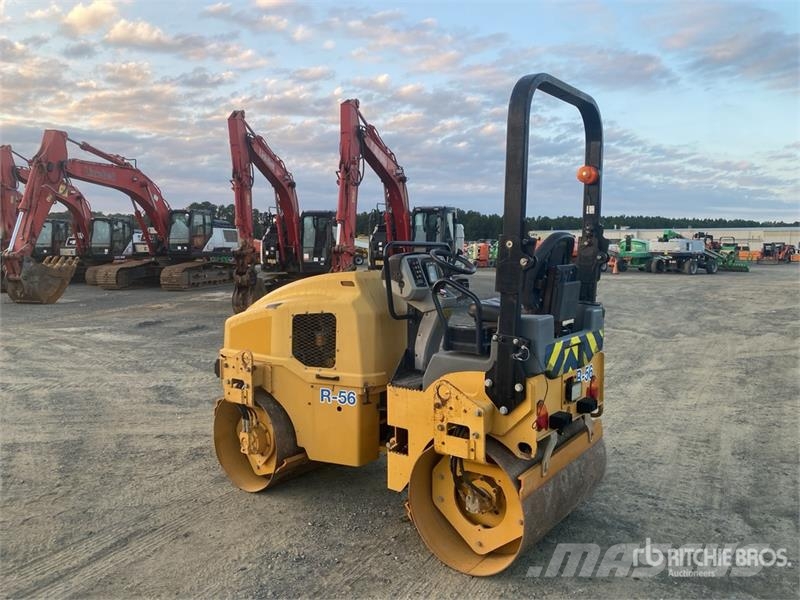 CAT CB2.7 Double Drum Roller Tandemwalzen