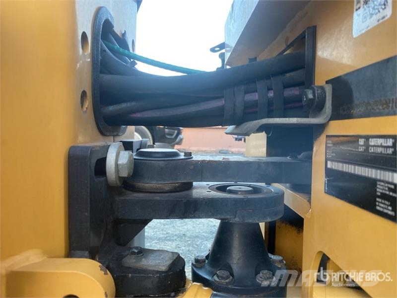 CAT CB2.7 Double Drum Roller Tandemwalzen
