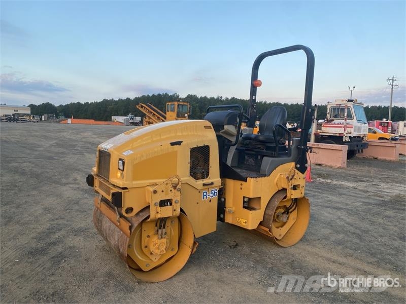 CAT CB2.7 Double Drum Roller Tandemwalzen
