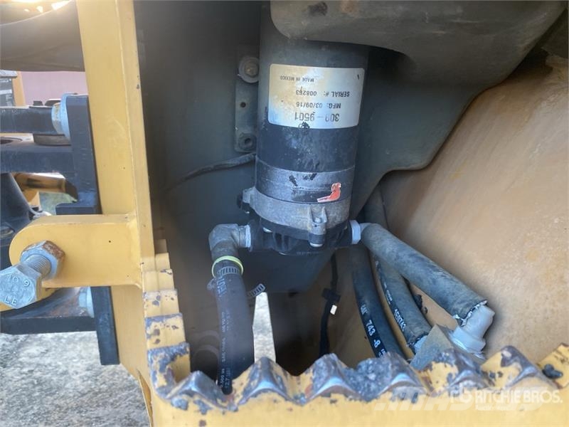 CAT CB2.7 Double Drum Roller Tandemwalzen