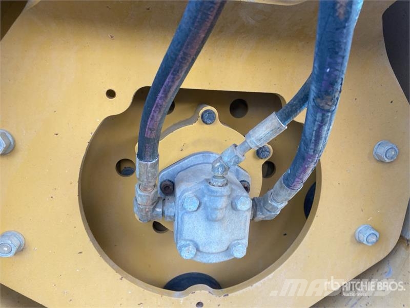 CAT CB2.7 Double Drum Roller Tandemwalzen