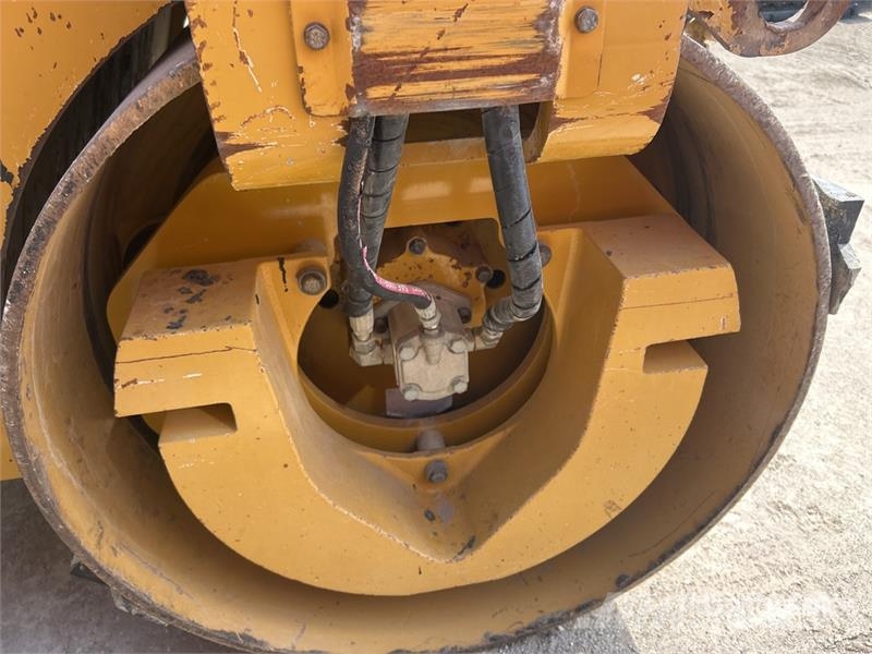 CAT CB34B Double Drum Roller Tandemwalzen