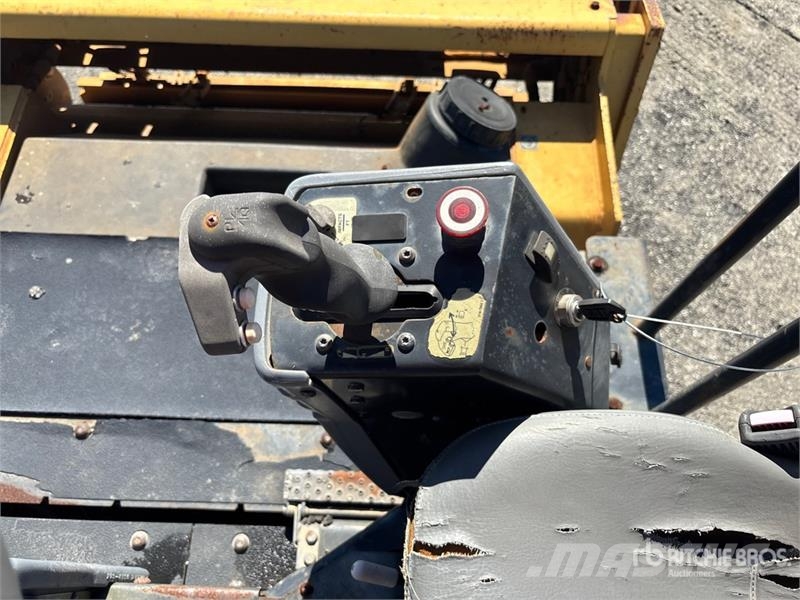 CAT CB434D Double Drum Roller مداحل ثنائية الاسطوانة