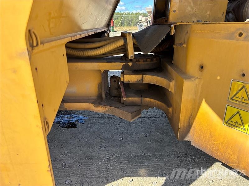 CAT CB54 Double Drum Roller مداحل ثنائية الاسطوانة