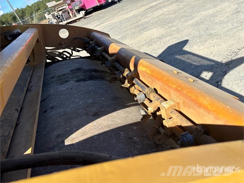 CAT CB54 Double Drum Roller مداحل ثنائية الاسطوانة