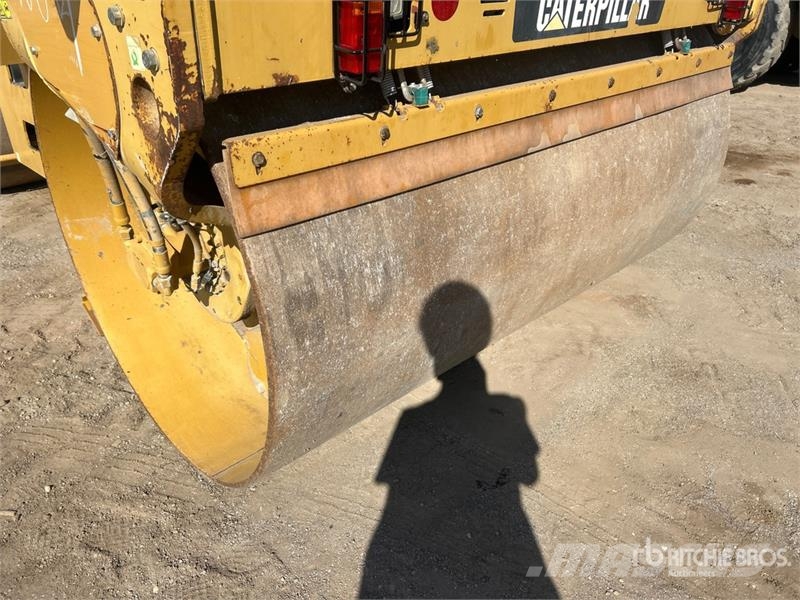 CAT CB64 Double Drum Roller مداحل ثنائية الاسطوانة