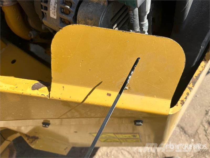 CAT CB64 Double Drum Roller مداحل ثنائية الاسطوانة