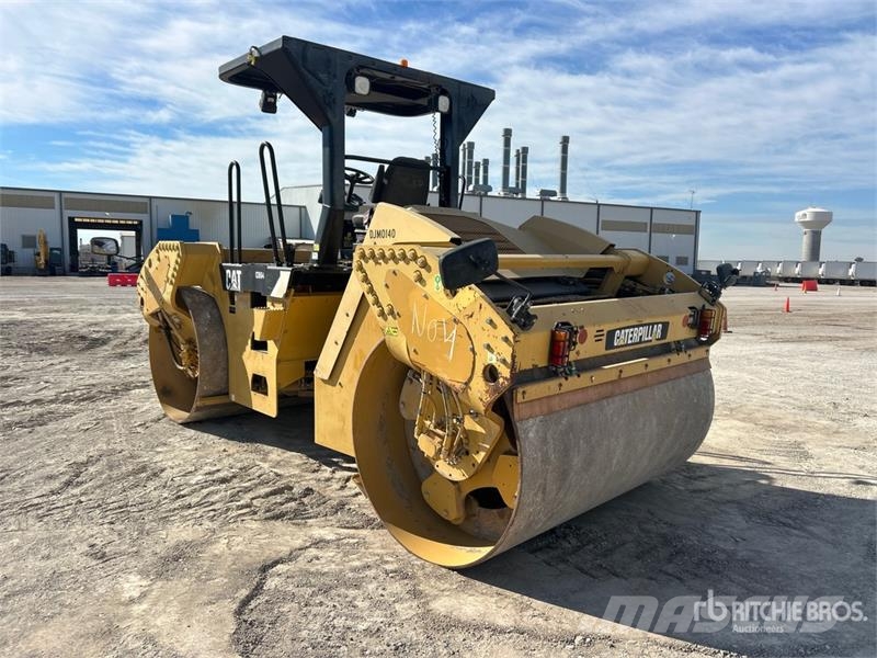 CAT CB64 Double Drum Roller مداحل ثنائية الاسطوانة