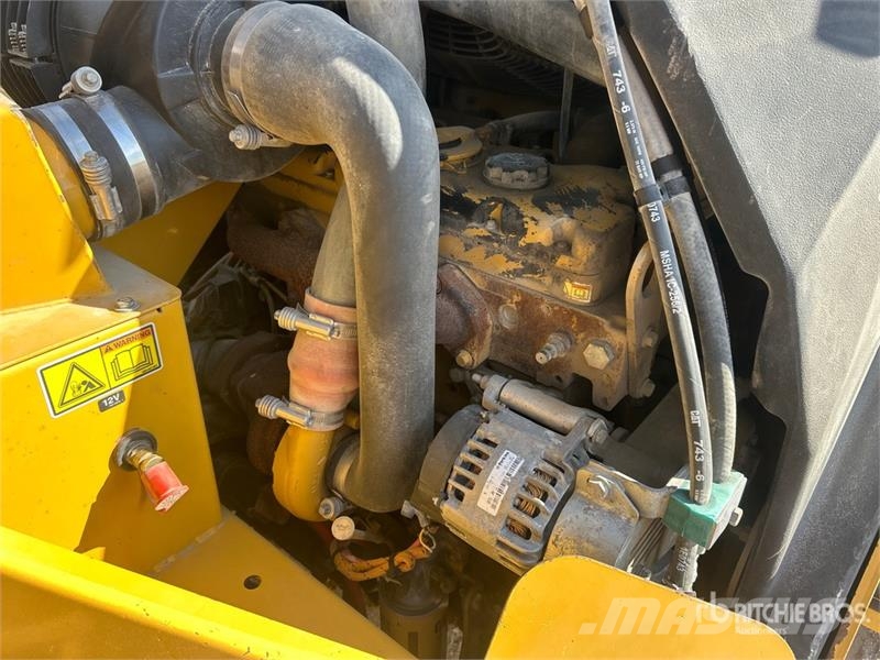 CAT CB64 Double Drum Roller مداحل ثنائية الاسطوانة