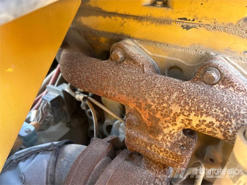 CAT CB64 Double Drum Roller مداحل ثنائية الاسطوانة