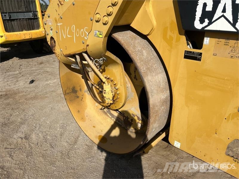 CAT CB64 Double Drum Roller مداحل ثنائية الاسطوانة
