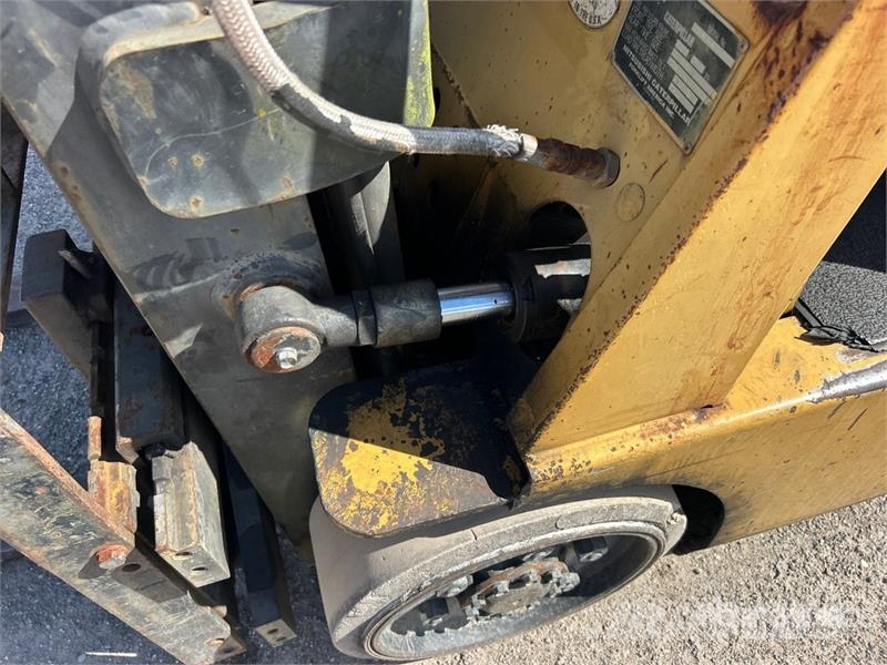 CAT CC25 Cushion Tire Forklift شاحنات ذات رافعات شوكية - أخرى