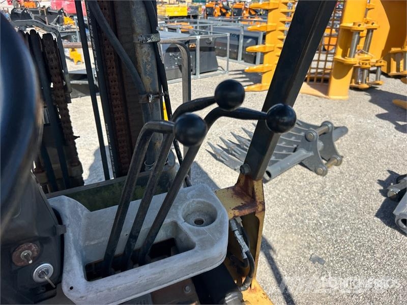 CAT CC25 Cushion Tire Forklift شاحنات ذات رافعات شوكية - أخرى