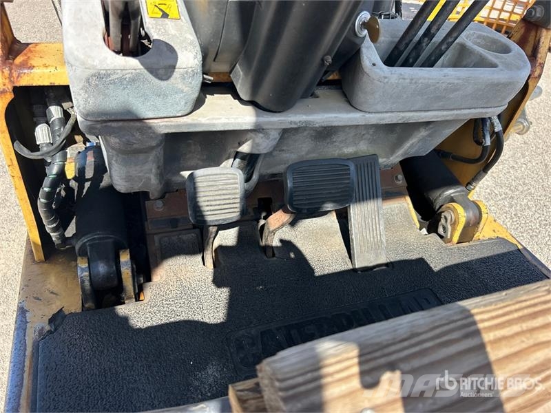 CAT CC25 Cushion Tire Forklift شاحنات ذات رافعات شوكية - أخرى