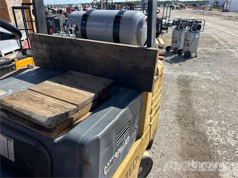 CAT CC25 Cushion Tire Forklift شاحنات ذات رافعات شوكية - أخرى
