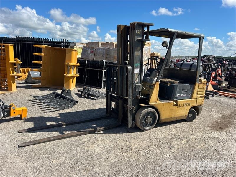 CAT CC25 Cushion Tire Forklift شاحنات ذات رافعات شوكية - أخرى