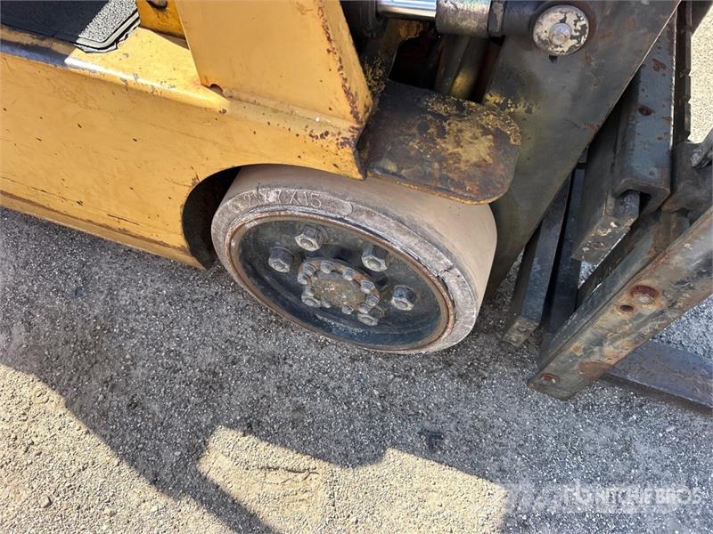 CAT CC25 Cushion Tire Forklift شاحنات ذات رافعات شوكية - أخرى