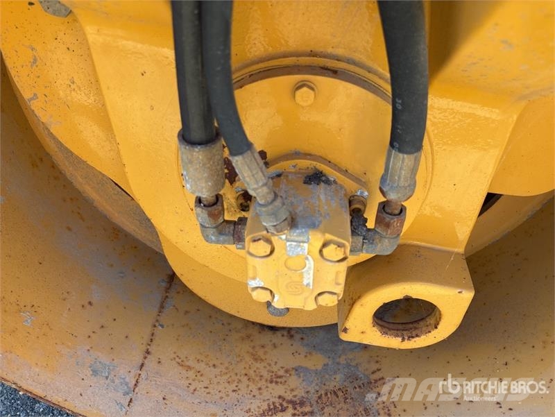 CAT CC34 Combination Roller 콤비 롤러