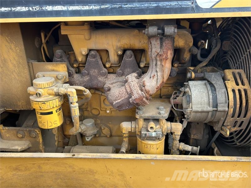 CAT CP-323C Padfoot Drum Compactor Грунтові котки