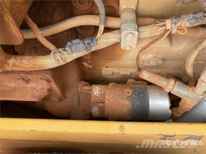 CAT CP-323C Padfoot Drum Compactor Enojni valjarji