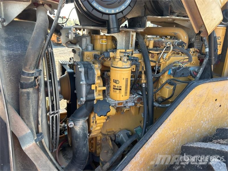 CAT CP44 Padfoot Drum Compactor Single drum rollers