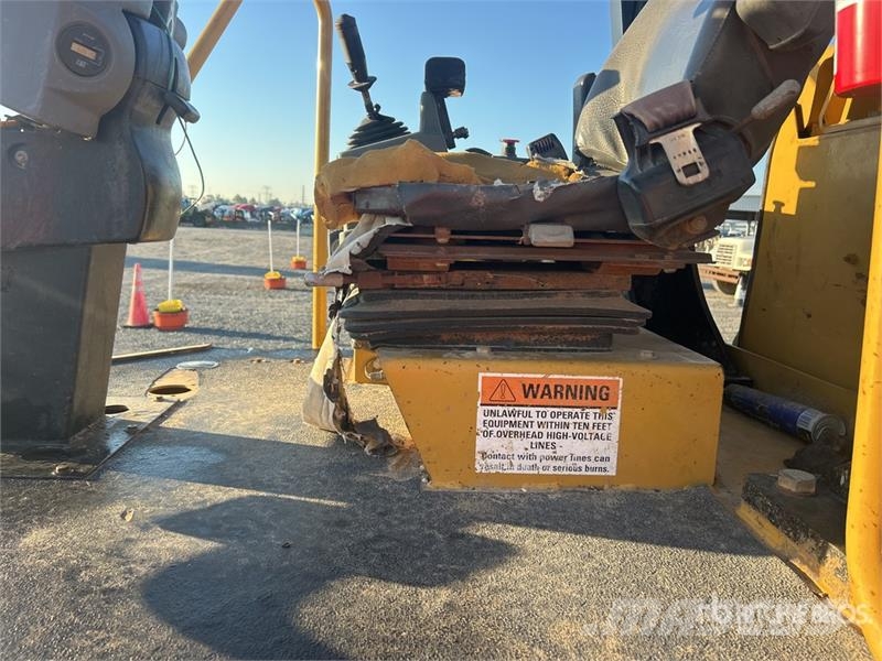 CAT CP44 Padfoot Drum Compactor Single drum rollers