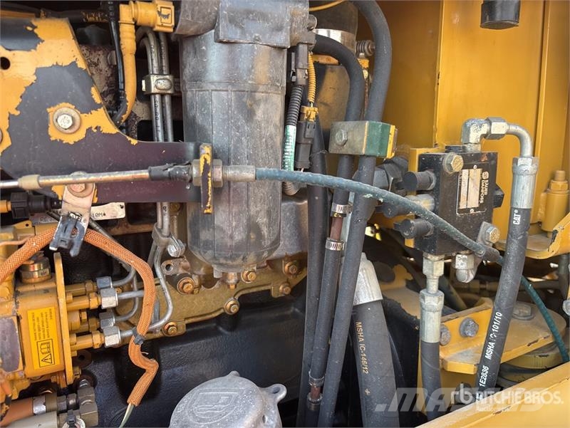 CAT CS-323C Single drum rollers