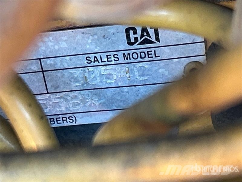 CAT CS-433E Smooth Drum Compactor Walzenzüge
