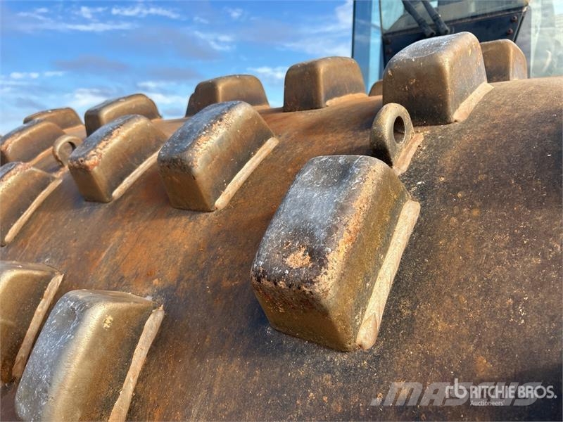 CAT CS-54 Smooth Drum Compactor Valsetog