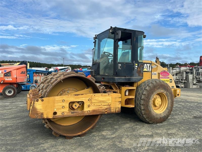 CAT CS-54 Smooth Drum Compactor Valsetog