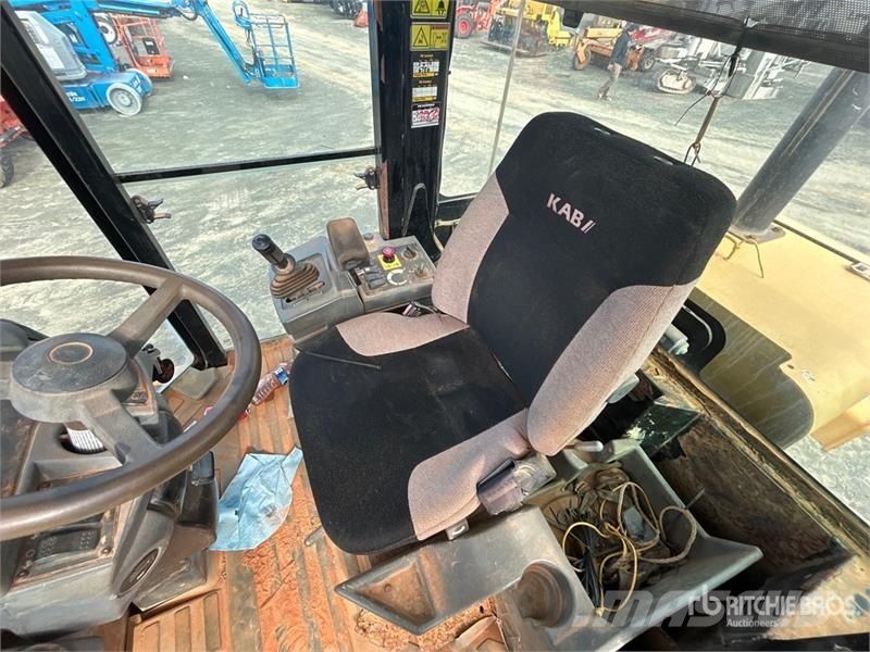 CAT CS-54 Smooth Drum Compactor Valsetog