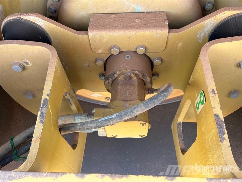 CAT CS-54 Smooth Drum Compactor Valsetog