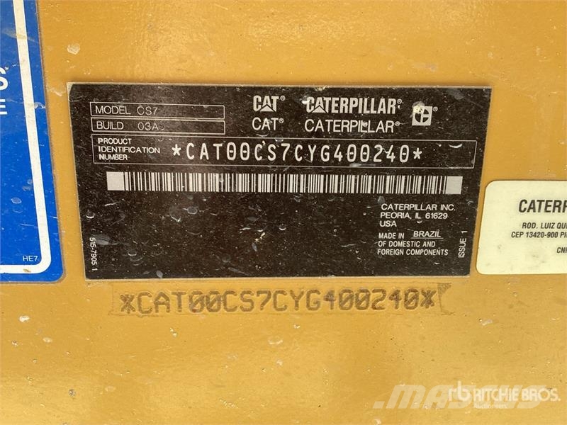 CAT CS7 Smooth Drum Compactor Enojni valjarji